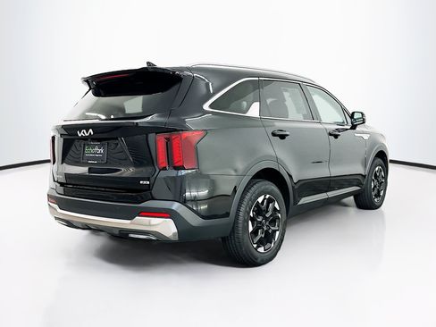 Used 2024 Kia Sorento S AWD/4WD image 9