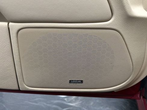 Used 2013 Lexus LS 460 AWD w/ Comfort Pkg image 25