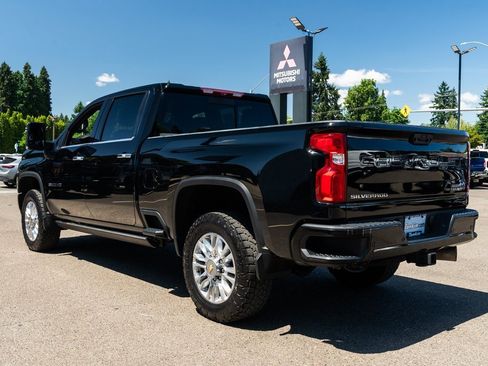 Used 2023 Chevrolet Silverado 3500 High Country w/ Z71 Off-Road Package image 4