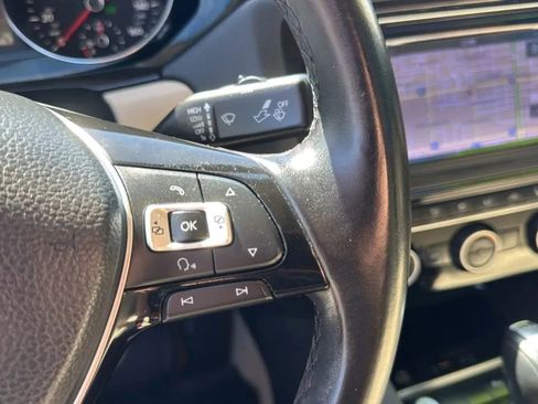 Used 2016 Volkswagen Jetta SEL Premium FWD image 22