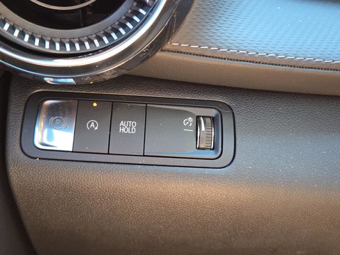 Certified 2025 Chevrolet Equinox LT w/ Convenience Package II FWD image 25