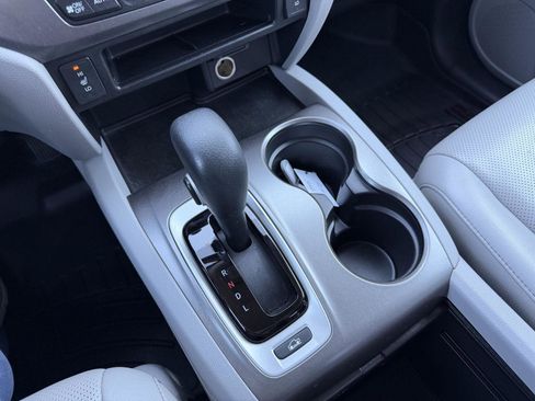 Used 2017 Honda Ridgeline RTL image 22