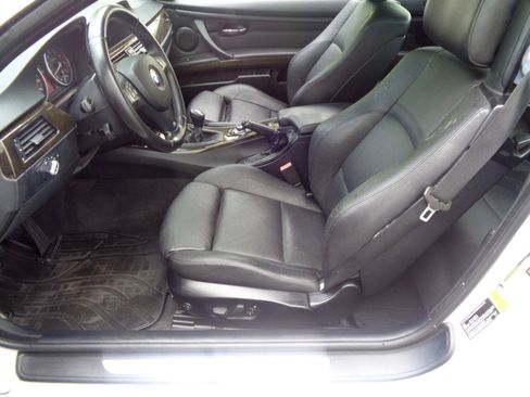Used 2013 BMW 335i Convertible RWD image 26