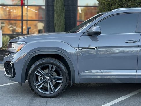 Used 2020 Volkswagen Atlas Cross Sport SE image 10