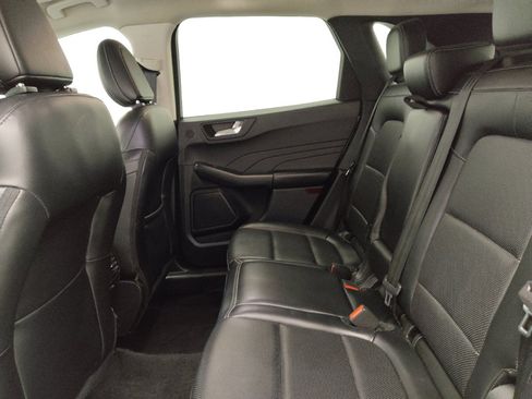 Used 2021 Ford Escape Titanium AWD/4WD image 18