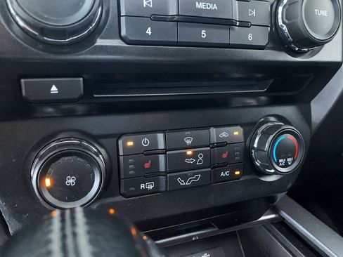 Used 2016 Ford F150 XLT w/ Equipment Group 302A Luxury AWD/4WD image 17