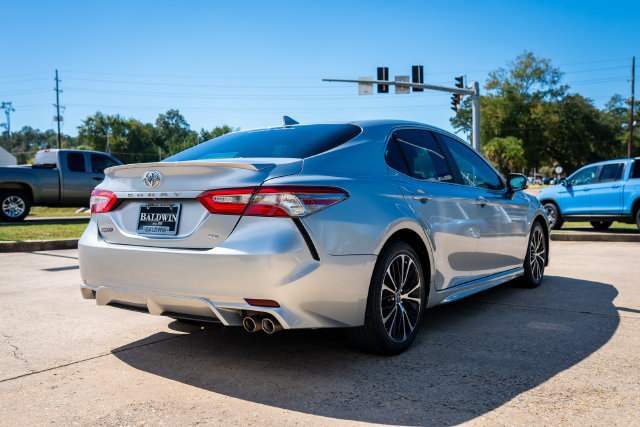 Used 2018 Toyota Camry SE w/ Audio Package FWD image 18