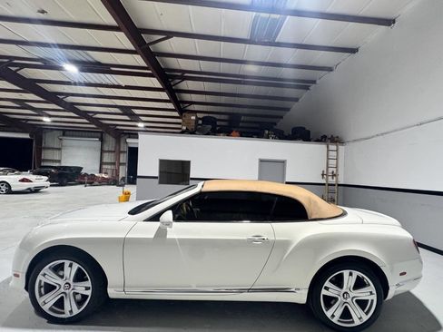 Used 2013 Bentley Continental GT image 3