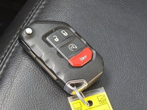 Used 2023 Jeep Wrangler Altitude image 45