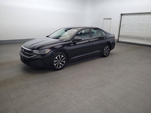 Used 2022 Volkswagen Jetta S FWD image 2