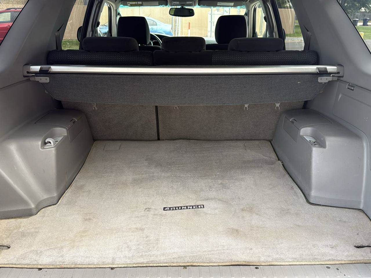 Used 2005 Toyota 4Runner SR5 AWD/4WD image 41