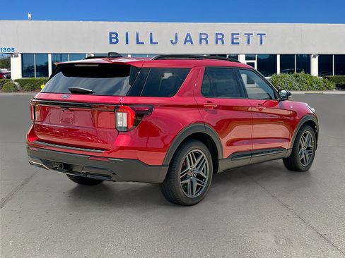 New 2026 Ford Explorer ST-Line w/ ST-Line Street Pack RWD image 4