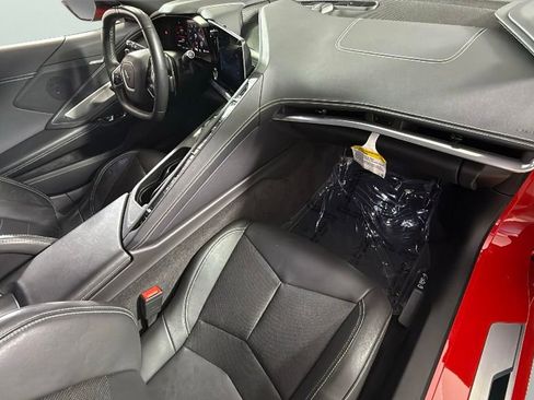 Certified 2024 Chevrolet Corvette Stingray Coupe w/ 1LT image 33