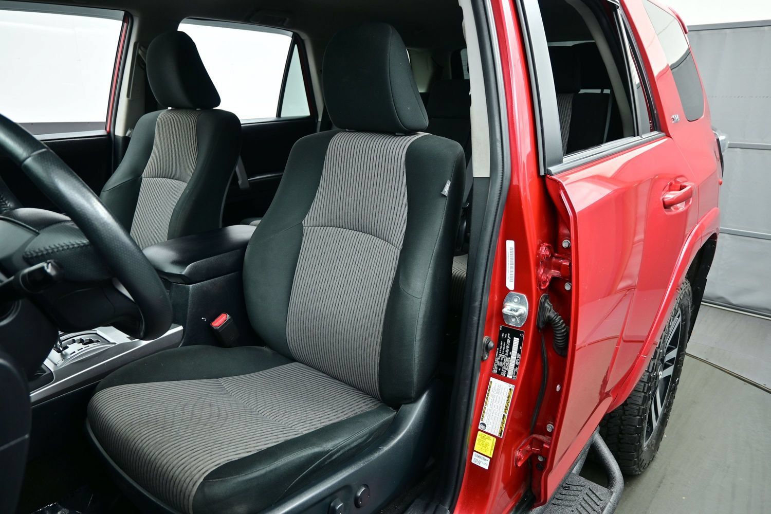 Used 2022 Toyota 4Runner SR5 AWD/4WD image 12