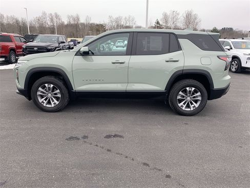 Used 2025 Chevrolet Equinox LT image 5