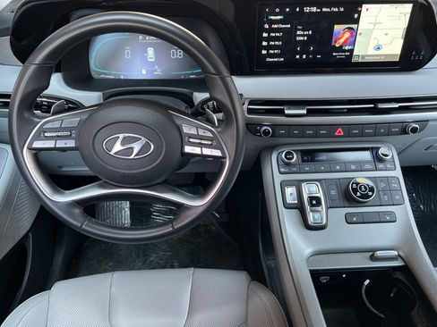 Used 2024 Hyundai Palisade SEL image 19
