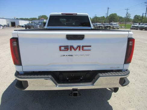 New 2026 GMC Sierra 3500 SLE w/ SLE Value Package AWD/4WD image 6