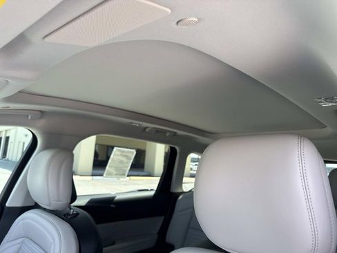 New 2026 Lincoln Nautilus Reserve AWD/4WD image 33