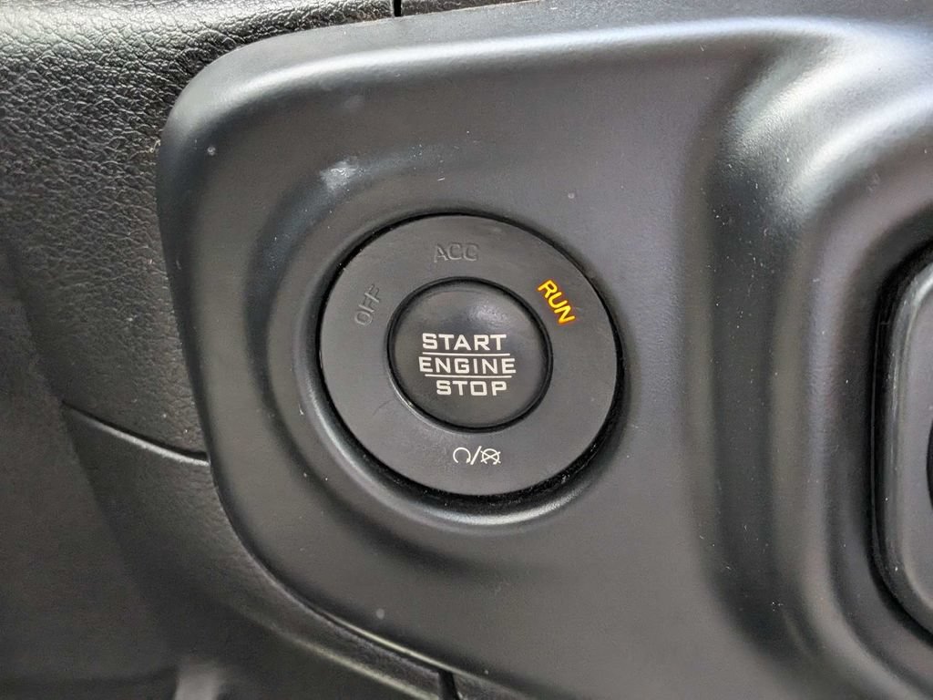 Used 2020 Jeep Wrangler Unlimited Sport S AWD/4WD image 24