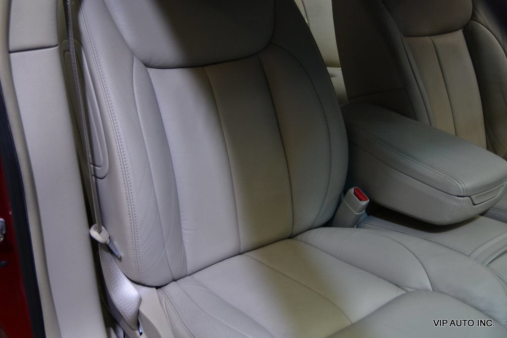Used 2010 Cadillac DTS FWD image 16