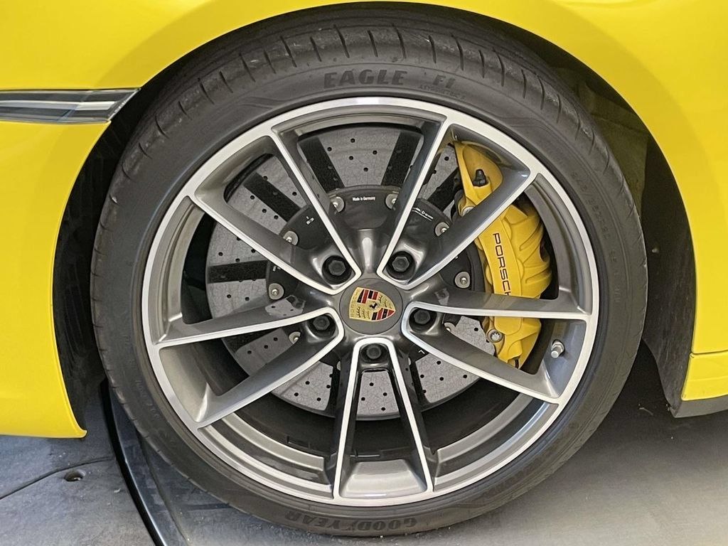 Used 2020 Porsche 911 Carrera S RWD image 11