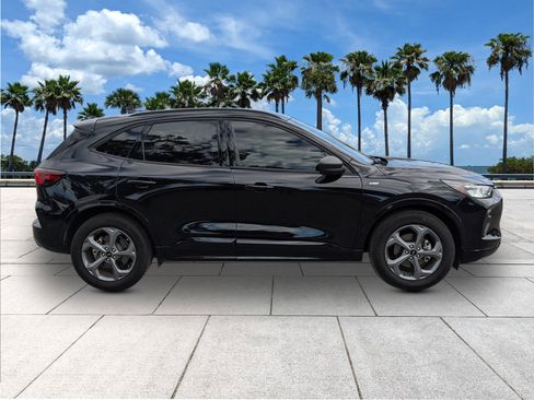 Used 2024 Ford Escape ST-Line w/ Tech Pack #1 image 9