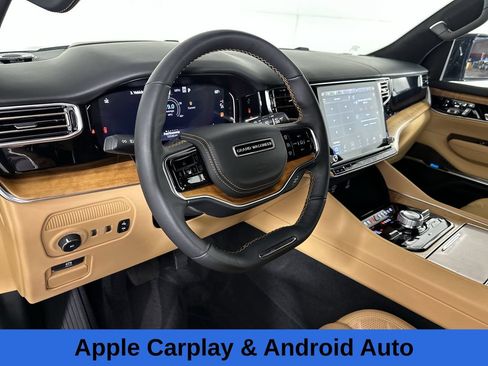 Used 2024 Jeep Grand Wagoneer L Series III AWD/4WD image 12