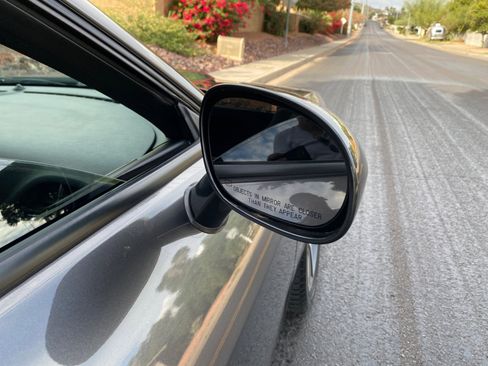 Used 2023 Dodge Challenger R/T image 27