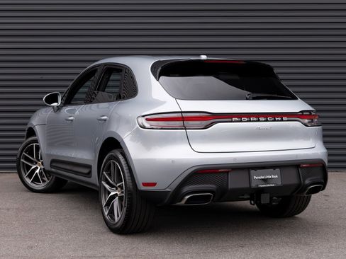 Used 2025 Porsche Macan image 3