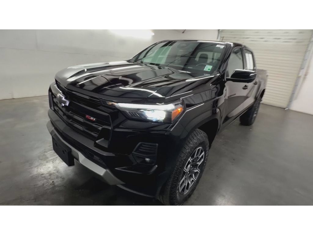 Certified 2026 Chevrolet Colorado Z71 w/ Technology Package AWD/4WD image 4