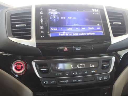 Used 2020 Honda Ridgeline RTL-E image 11