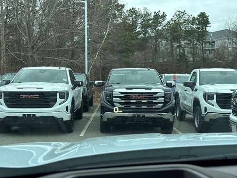 New 2026 GMC Acadia Denali w/ Super Cruise Package image 19