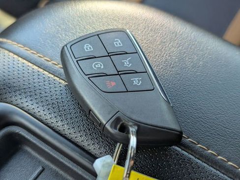 Used 2023 GMC Yukon AT4 image 35