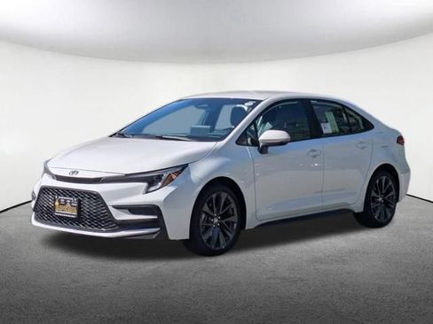 New 2026 Toyota Corolla SE w/ SE Package FWD image 9