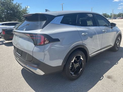 Certified 2026 Kia Sportage EX FWD image 3
