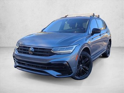 Used 2022 Volkswagen Tiguan SE R-Line