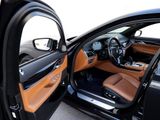 Used 2019 BMW 750i w/ M Sport Package image 2