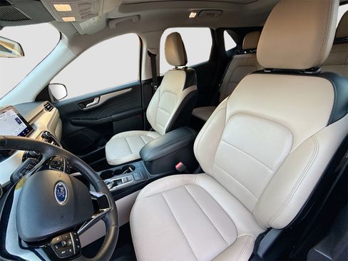 Used 2022 Ford Escape SEL image 22