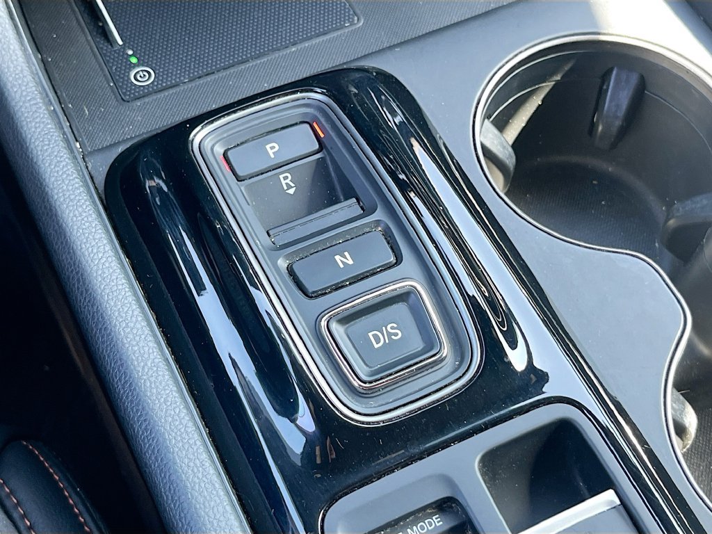 Used 2025 Honda Pilot TrailSport image 16