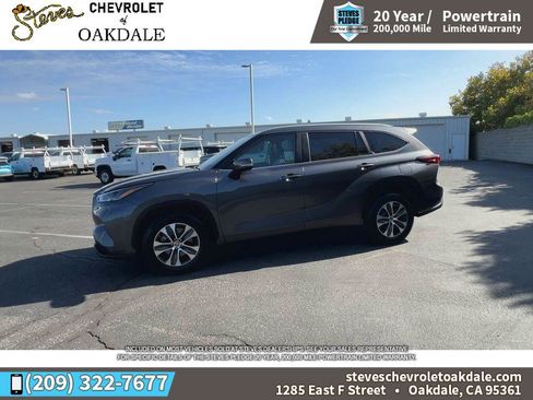 Used 2023 Toyota Highlander XLE image 6