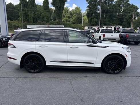 Used 2023 Lincoln Aviator Reserve w/ Equipment Group 201A AWD/4WD image 5