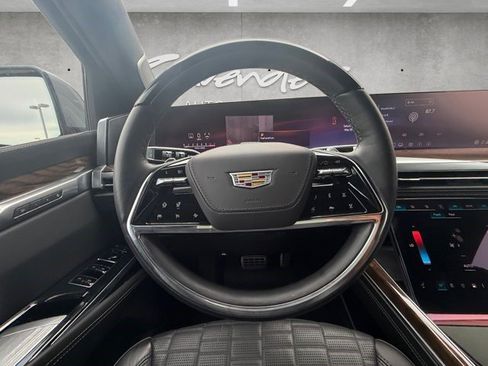 Certified 2026 Cadillac Escalade Platinum Sport w/ LPO, ONYX Package AWD/4WD image 25