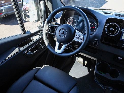 Used 2024 Mercedes-Benz Sprinter 144 Cargo image 29