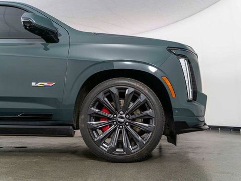 Used 2025 Cadillac Escalade V w/ LPO, Floor Liner Package image 11