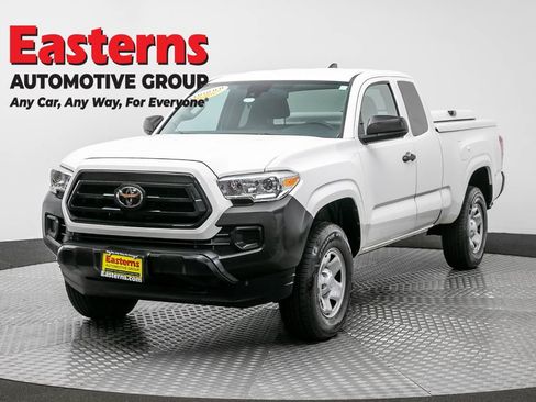 Used 2020 Toyota Tacoma SR RWD image 1