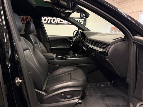 Used 2017 Audi Q7 3.0T Premium Plus w/ Premium Plus Package image 34