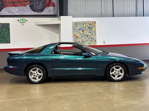 Used 1997 Pontiac Firebird Formula w/ Opt Pkg RWD image 63