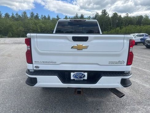 Used 2023 Chevrolet Silverado 2500 High Country w/ Z71 Off-Road Package AWD/4WD image 6