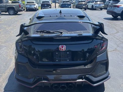 Used 2018 Honda Civic Type R image 6