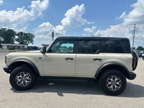 Used 2025 Ford Bronco Badlands AWD/4WD image 29